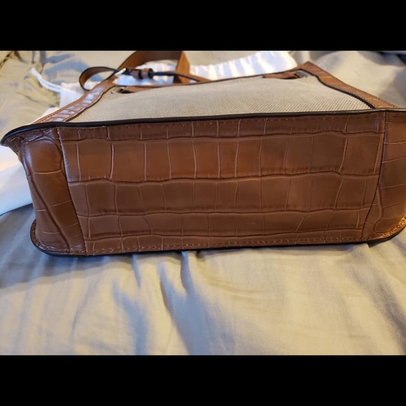 Michael Kors satchels and crossbody - Picture 7 of 8